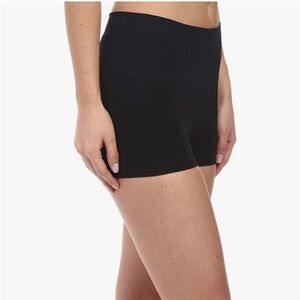 SPANX Everyday Shaping Boyshort - Core Control Shapewear Underwear- No-Show